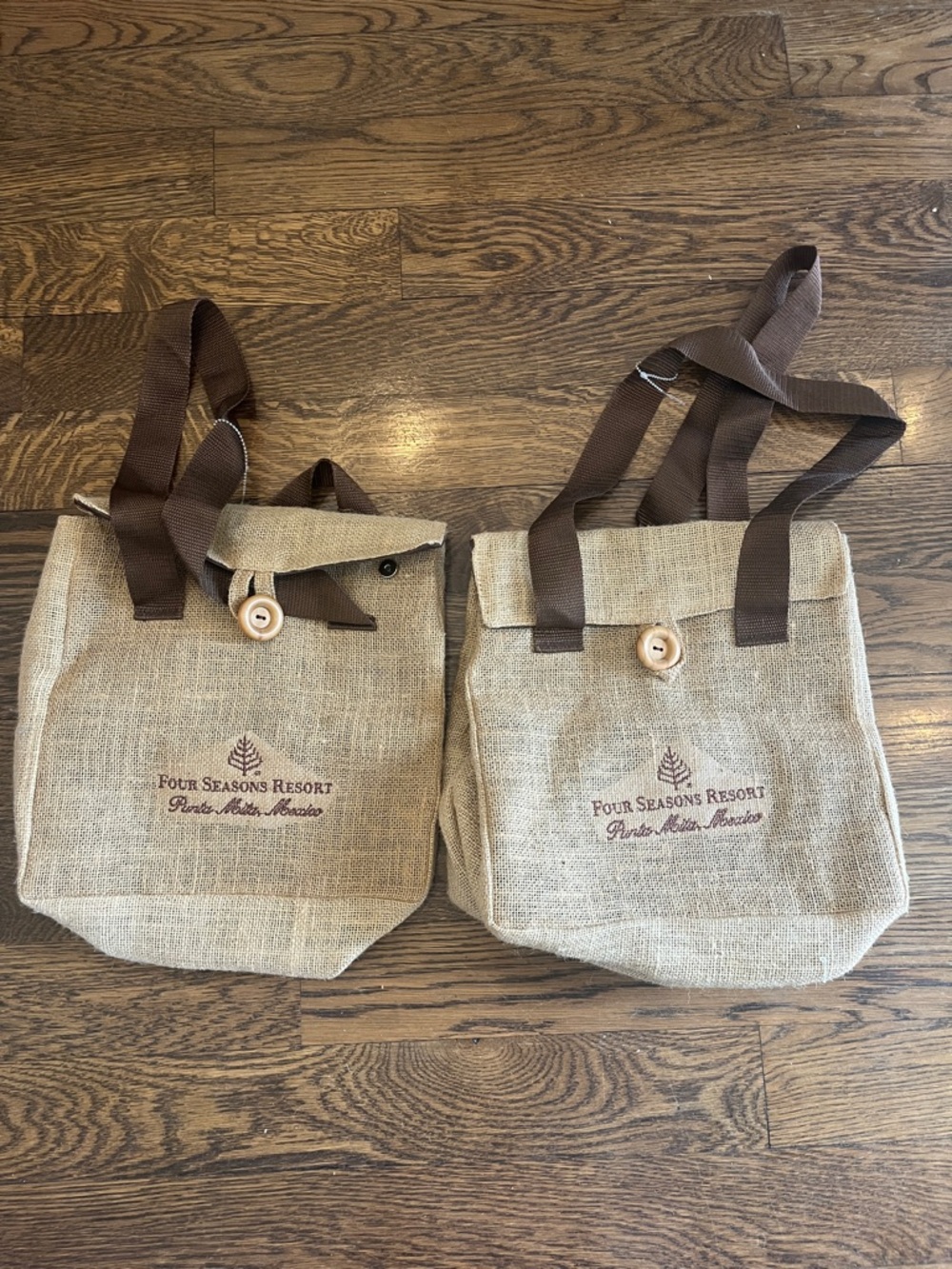 Four Seasons Resort Burlap Tote Bag with Button Closure - Natural New 2